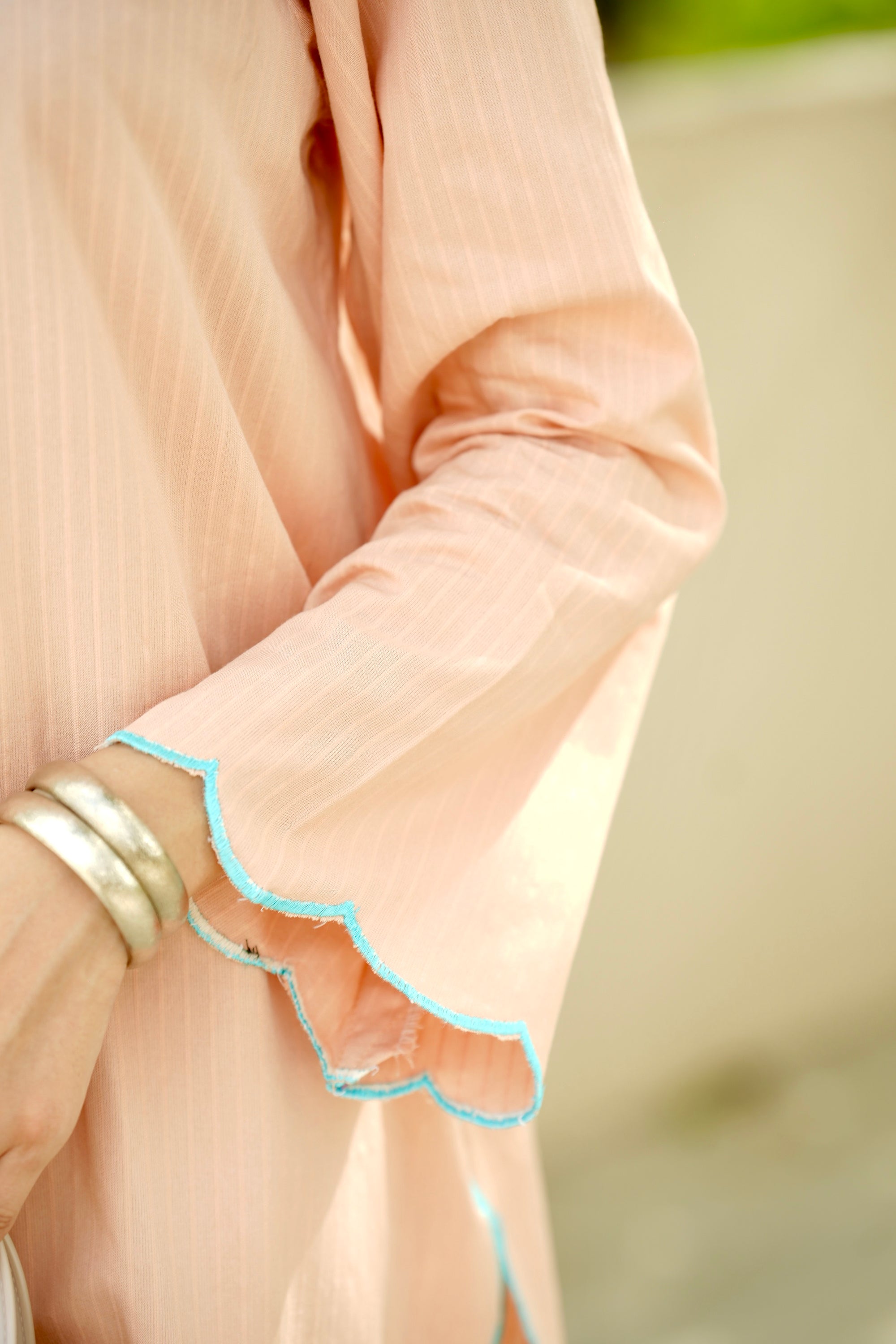 Peach Aura